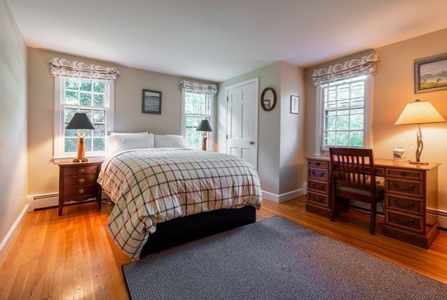 494 Asbury St, Hamilton, MA 01936