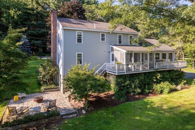 494 Asbury St, Hamilton, MA 01936