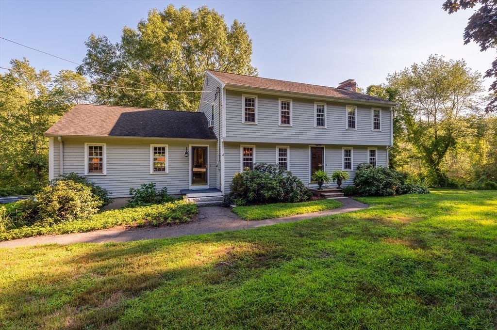 494 Asbury St, Hamilton, MA 01936