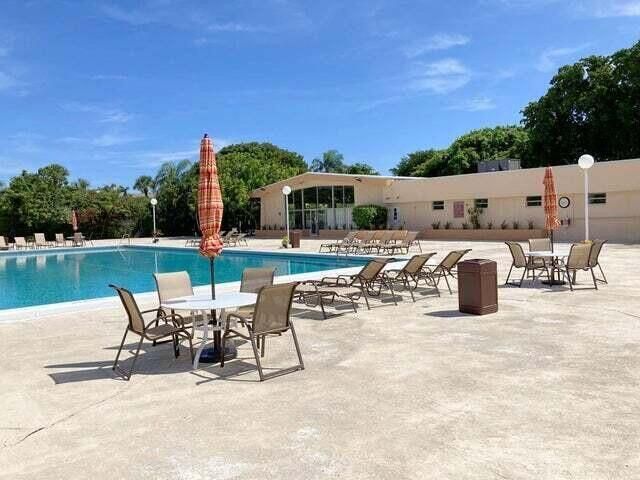 480 Executive Center Drive 4a, West Palm Beach, FL 33401