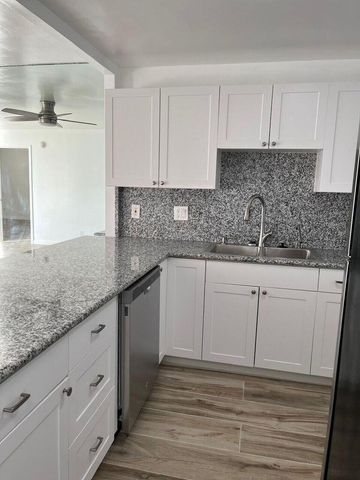 480 Executive Center Drive 4a, West Palm Beach, FL 33401