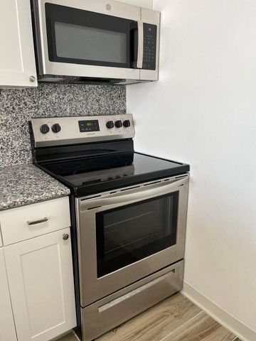 480 Executive Center Drive 4a, West Palm Beach, FL 33401