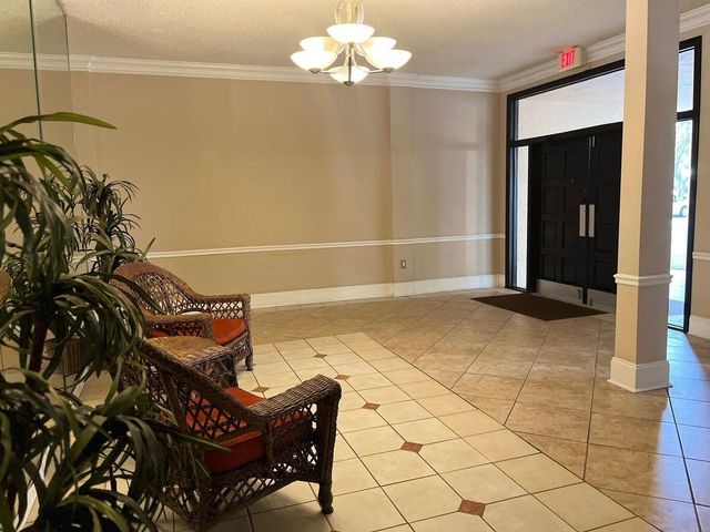 480 Executive Center Drive 4a, West Palm Beach, FL 33401