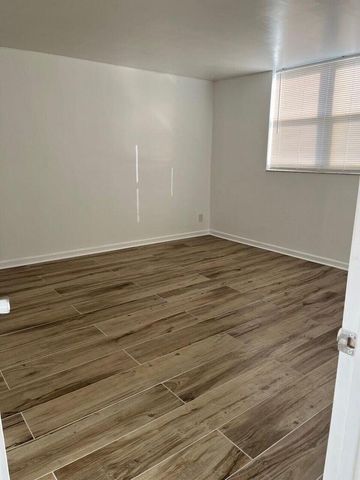 480 Executive Center Drive 4a, West Palm Beach, FL 33401