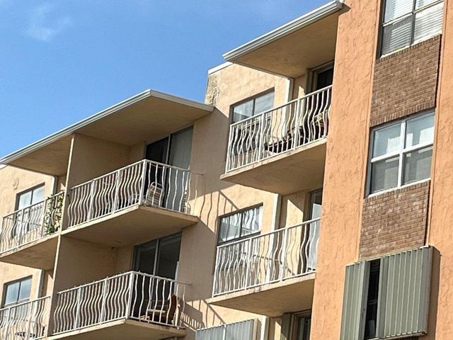 480 Executive Center Drive 4a, West Palm Beach, FL 33401