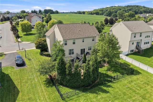 1161 Bramble Drive, Upper Macungie Twp, PA 18031