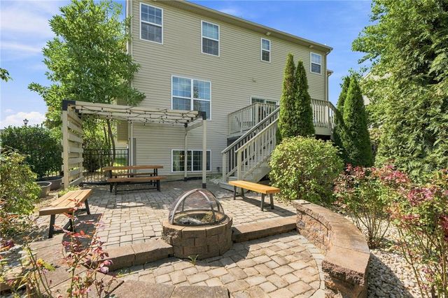 1161 Bramble Drive, Upper Macungie Twp, PA 18031