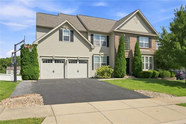 1161 Bramble Drive, Upper Macungie Twp, PA 18031
