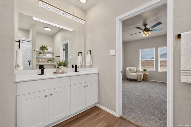 560 Chaco Loop, Seguin, TX 78155