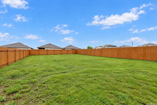 560 Chaco Loop, Seguin, TX 78155