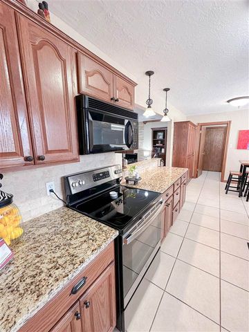 7818 NW Lawton, Lawton, OK 73505