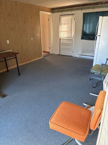 804 Monroe Avenue, Dixon, IL 61021