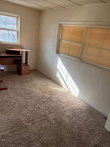 804 Monroe Avenue, Dixon, IL 61021