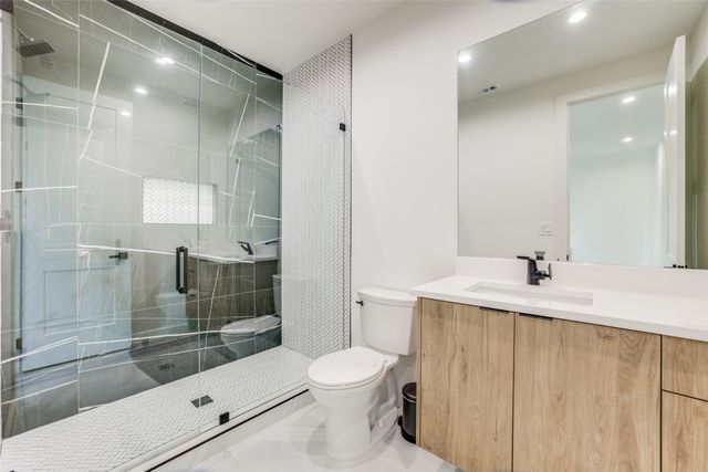 3423 N Winnetka Avenue, Dallas, TX 75212