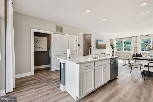 1813 SLOANE ST, Winchester, VA 22601