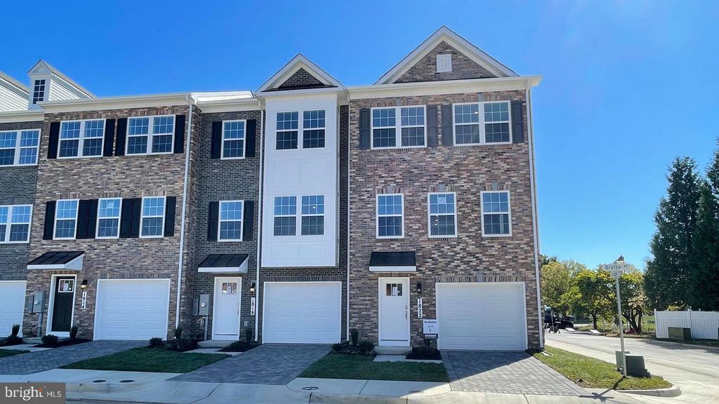 1813 SLOANE ST, Winchester, VA 22601