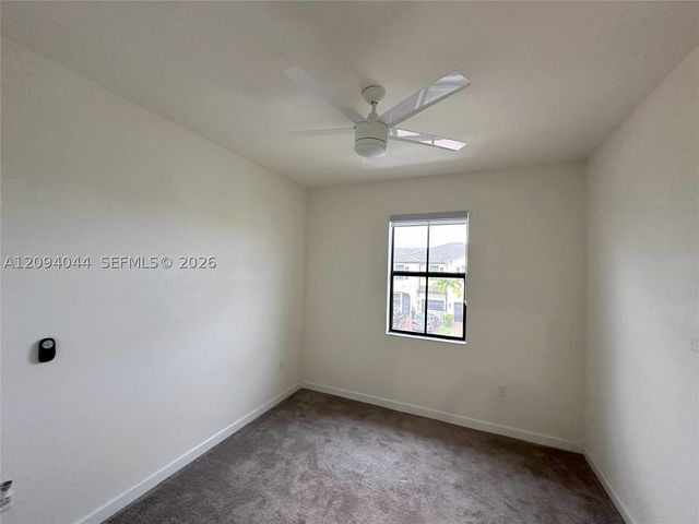 10306 W 33rd Ln, Hialeah, FL 33018