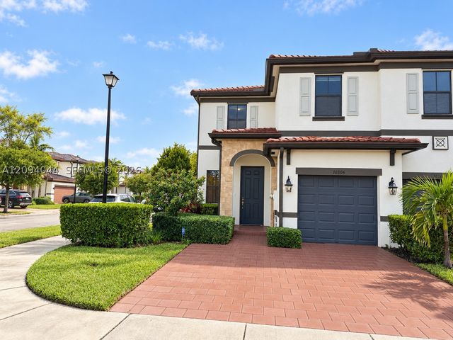 10306 W 33rd Ln, Hialeah, FL 33018