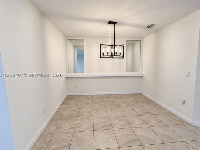 10306 W 33rd Ln, Hialeah, FL 33018