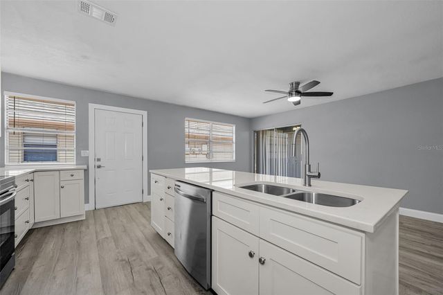 1231 ILLINOIS AVENUE, Palm Harbor, FL 34683