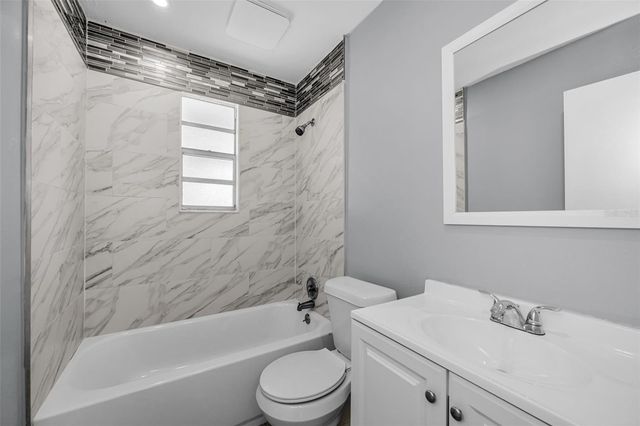 1231 ILLINOIS AVENUE, Palm Harbor, FL 34683