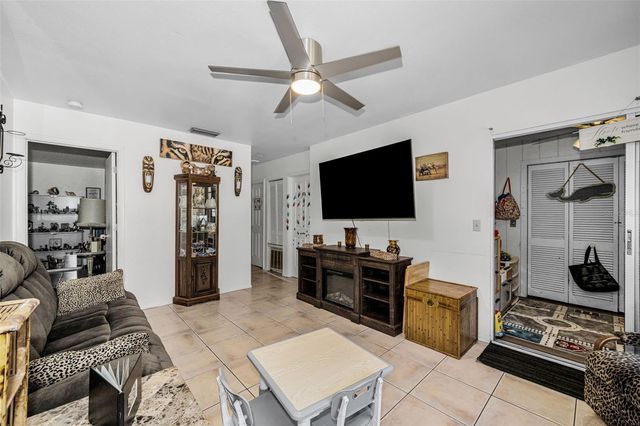 1231 ILLINOIS AVENUE, Palm Harbor, FL 34683