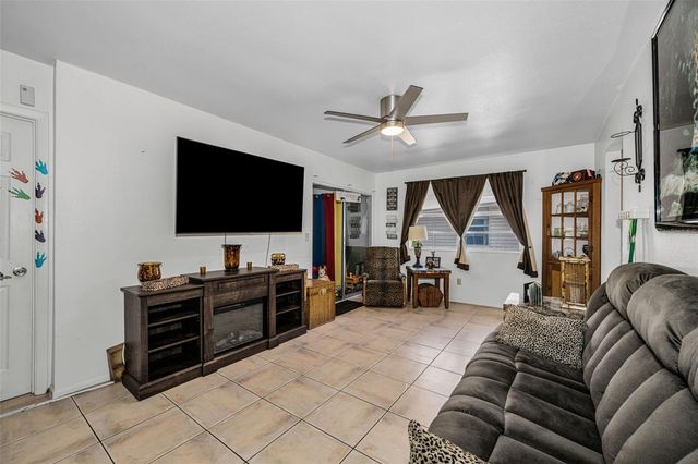 1231 ILLINOIS AVENUE, Palm Harbor, FL 34683