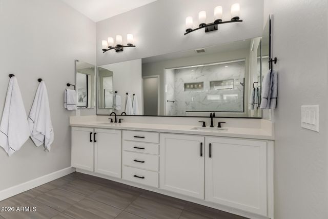 1926 W HOLDEN Drive, Phoenix, AZ 85085