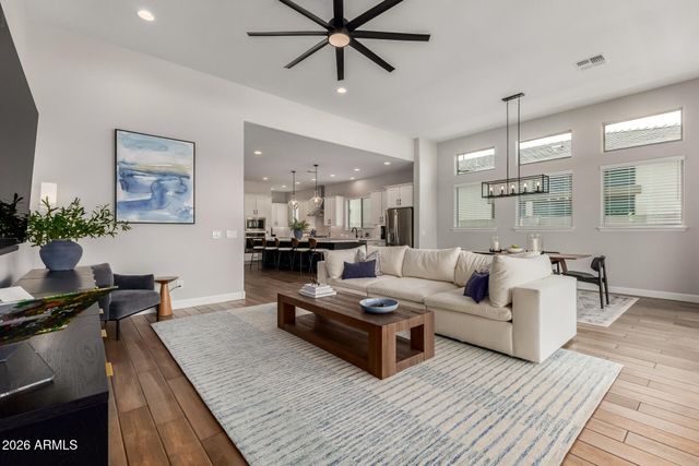 1926 W HOLDEN Drive, Phoenix, AZ 85085