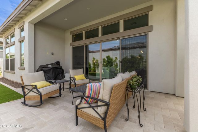 1926 W HOLDEN Drive, Phoenix, AZ 85085