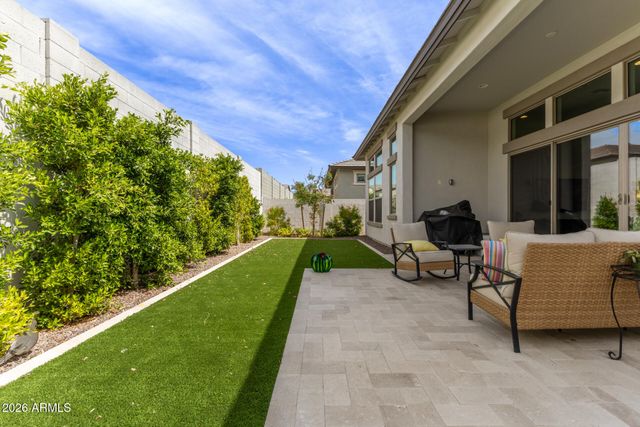 1926 W HOLDEN Drive, Phoenix, AZ 85085