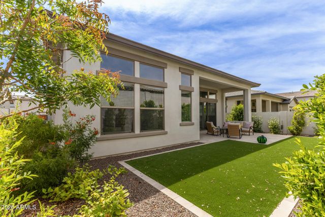 1926 W HOLDEN Drive, Phoenix, AZ 85085