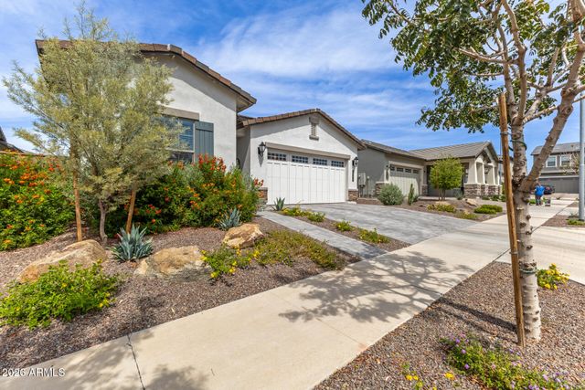 1926 W HOLDEN Drive, Phoenix, AZ 85085