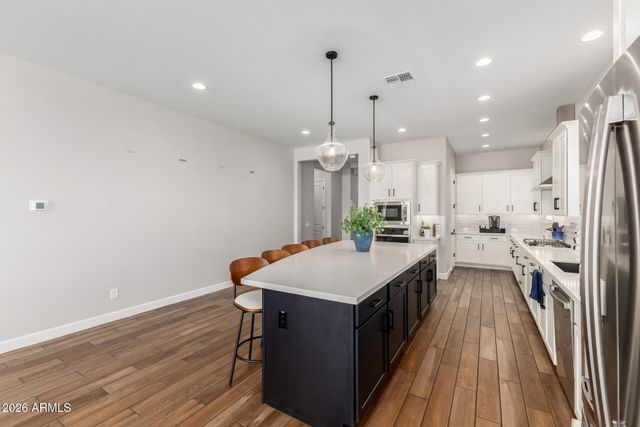 1926 W HOLDEN Drive, Phoenix, AZ 85085