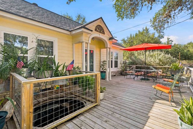 362 BLACK OAK DR, Canyon Lake, TX 78133