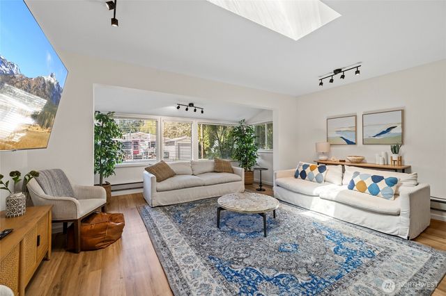 8252 Beach Way Drive, Blaine, WA 98230