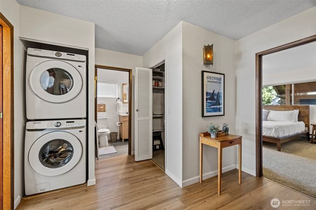 8252 Beach Way Drive, Blaine, WA 98230