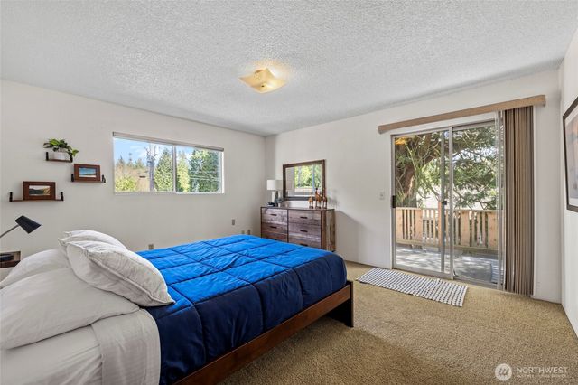8252 Beach Way Drive, Blaine, WA 98230