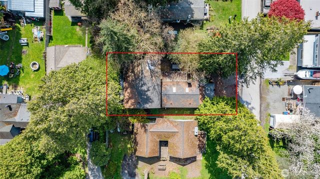 8252 Beach Way Drive, Blaine, WA 98230