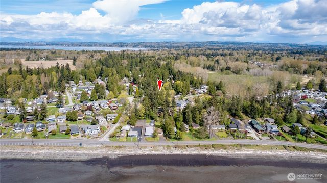 8252 Beach Way Drive, Blaine, WA 98230