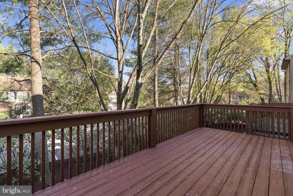 Image 28 of property listing at 7525 SWAN POINT WAY #19-5, Columbia, MD 21045