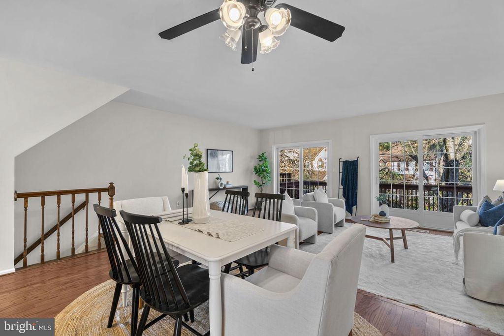 Image 9 of property listing at 7525 SWAN POINT WAY #19-5, Columbia, MD 21045