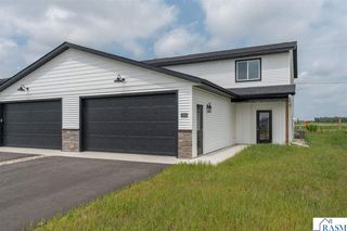 3205 Scotch Lane, Mankato, MN 56001