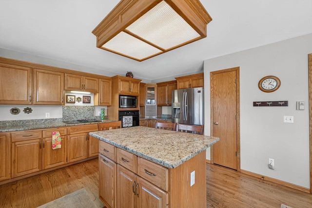 1802 Tarragon Drive, Madison, WI 53716