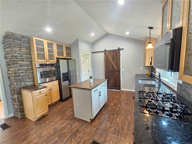 6470 Salmon Creek Road, Williamson, NY 14589