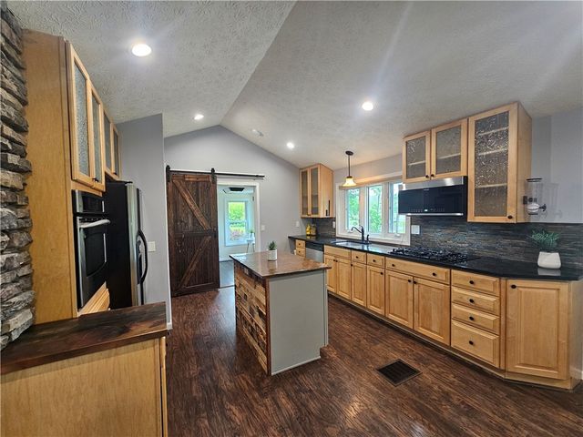 6470 Salmon Creek Road, Williamson, NY 14589