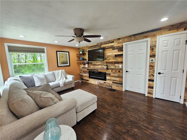 6470 Salmon Creek Road, Williamson, NY 14589