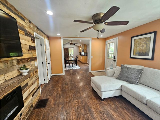 6470 Salmon Creek Road, Williamson, NY 14589