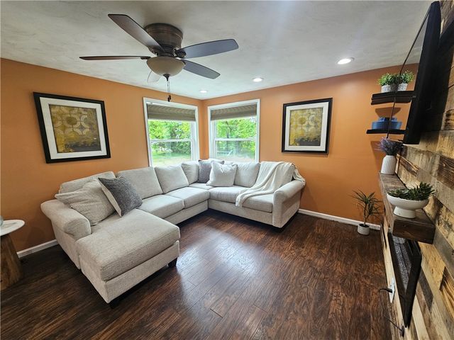 6470 Salmon Creek Road, Williamson, NY 14589