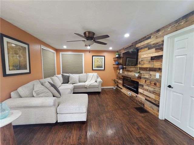 6470 Salmon Creek Road, Williamson, NY 14589